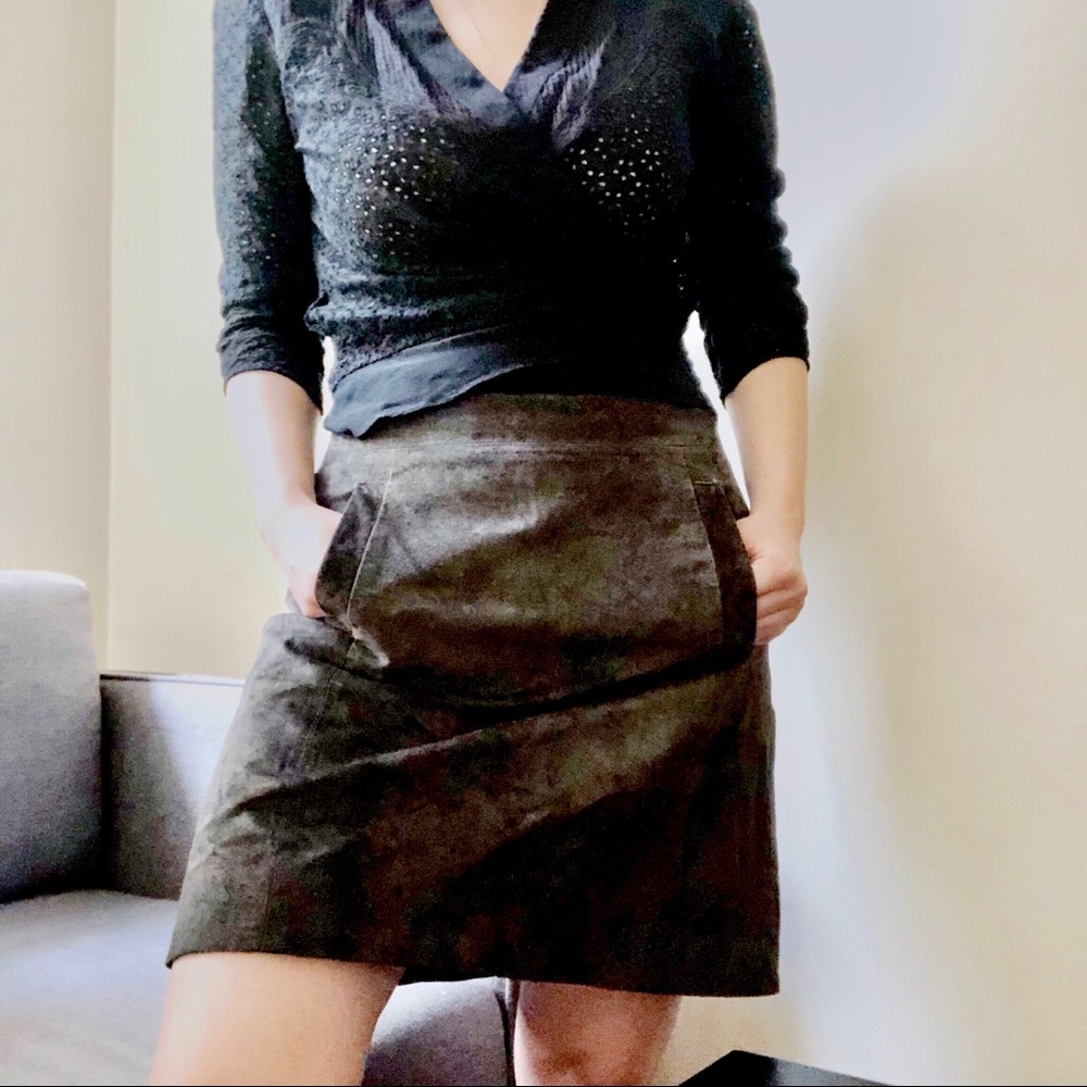 Kut from the Kloth gray suede mini skirt